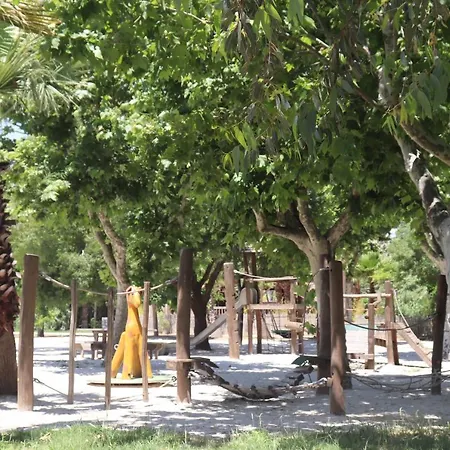 مكان تخييم Mobil Homes