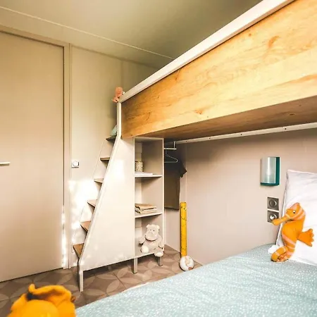 مكان تخييم Mobil Homes 5*